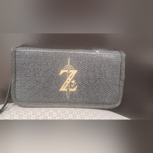 Zelda Breath of the Wild Nintendo Switch Carry Case - Picture 5 of 5